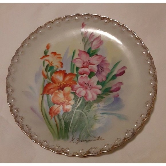 K Yamauchi, Signed Hand Painted Floral Plate with Gold Trim - Picture 1 of 4
